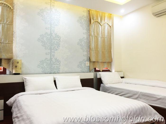 Blossom July Hotel Da Nang Exteriör bild